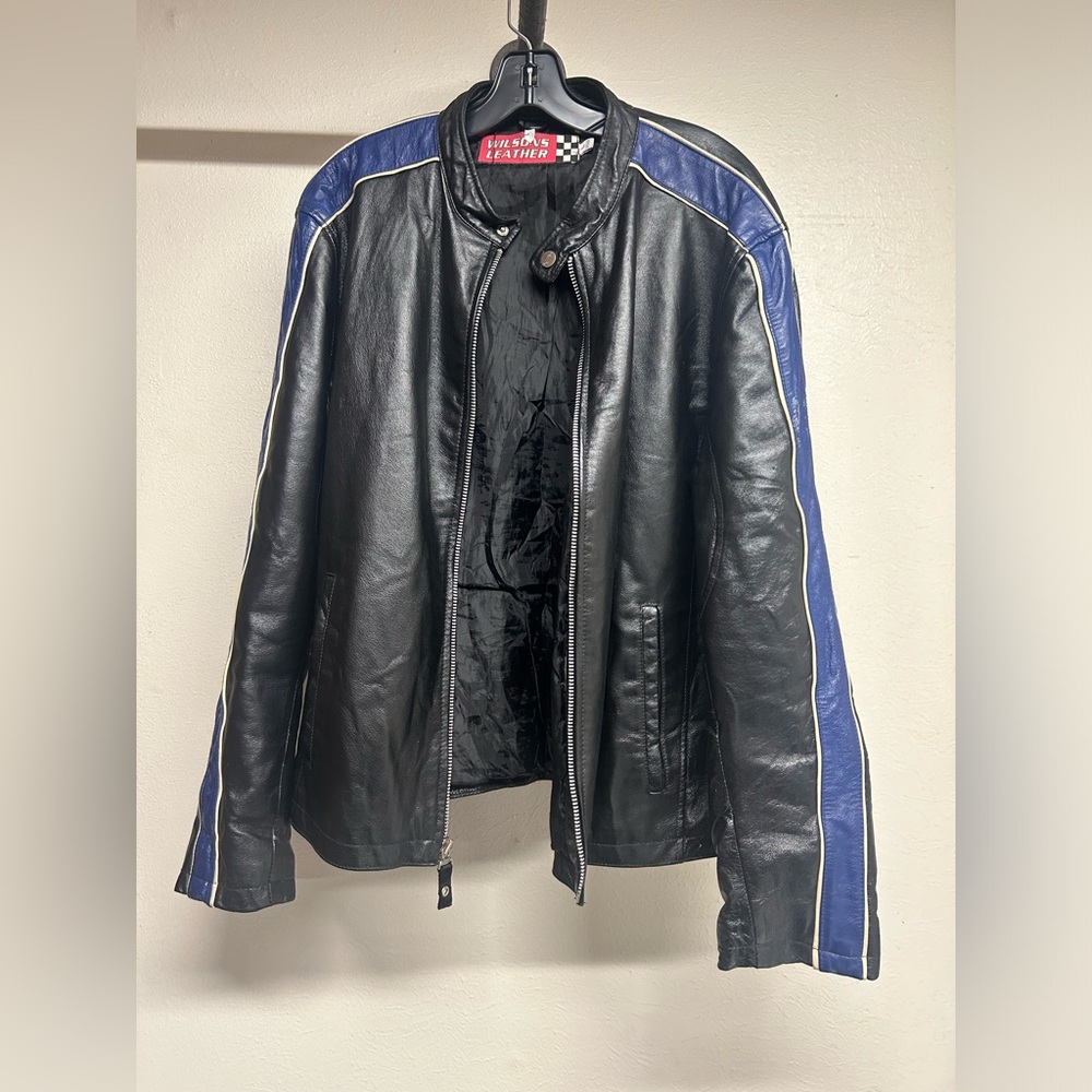 Wilson’s leather jacket, size Large, men’s